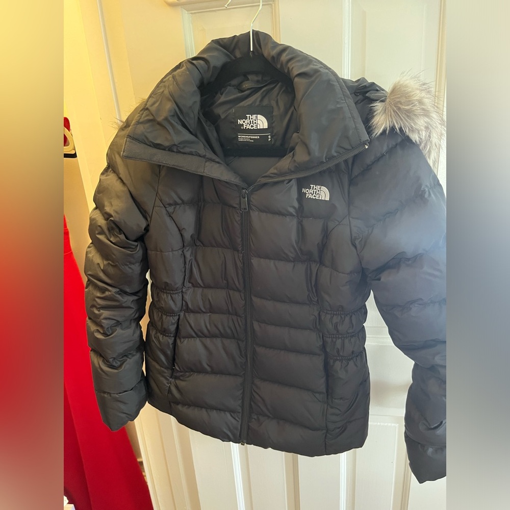 North Face Women’s puffer jacket